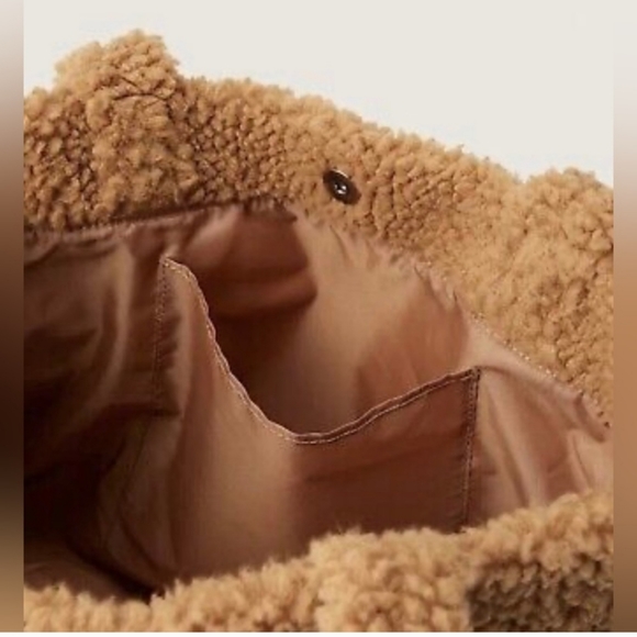 Teddy Tote 🥳 - Picture 2 of 6